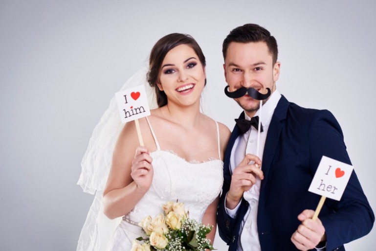 Top 10 Reasons to Rent a Photo Booth for Your Wedding
